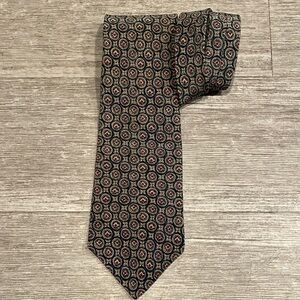 GAP Vintage Silk Tie Geometric Pattern Navy Red Tan Classic Menswear Tie